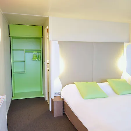 호텔 Campanile Reims Est - 3*