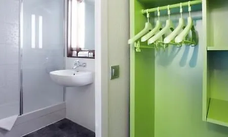 Hotel Campanile Reims Est - 3*