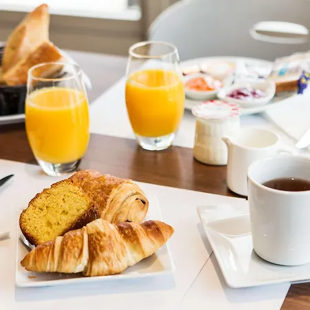 Hotel Campanile Reims Est - 3*