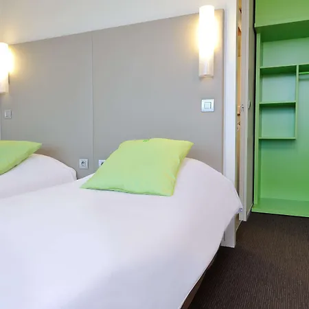 ホテル Campanile Reims Est - 3*