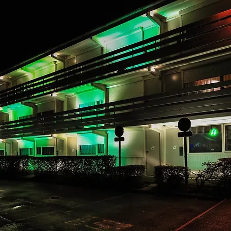 Hotel Campanile Reims Est -