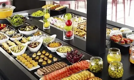 Campanile Reims Est - Taissy