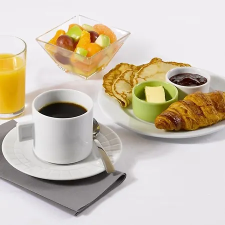 Hotel Campanile Reims Est - 3*