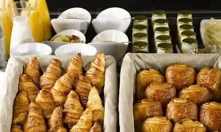 Campanile Reims Est - Szálloda Taissy