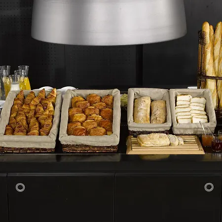 Campanile Reims Est - 3*