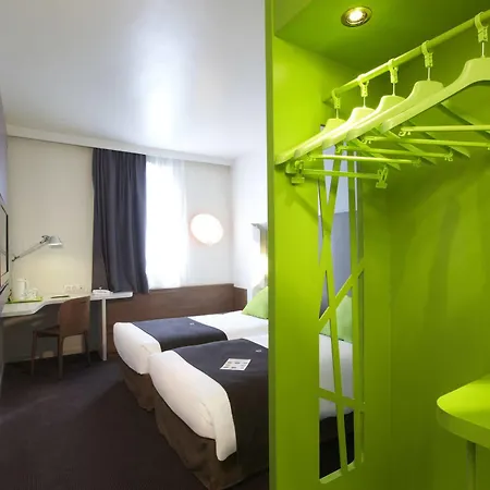 Campanile Reims Est - 3*