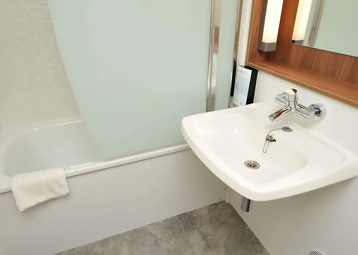 Campanile Reims Est - 3* Taissy