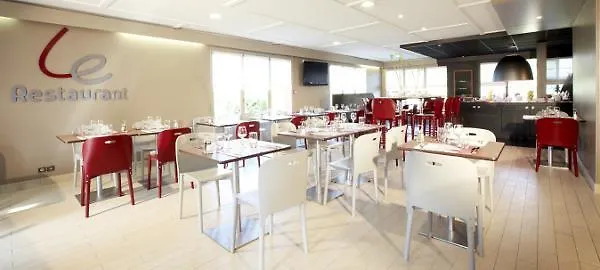 Campanile Reims Est - Otel