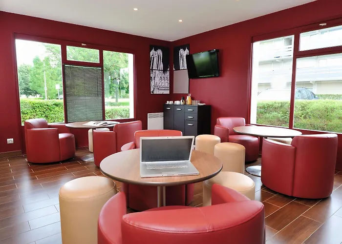 Otel Campanile Reims Est - 3*